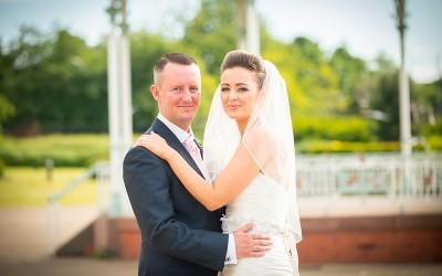 Lindsey & John’s Isla Gladstone Wedding